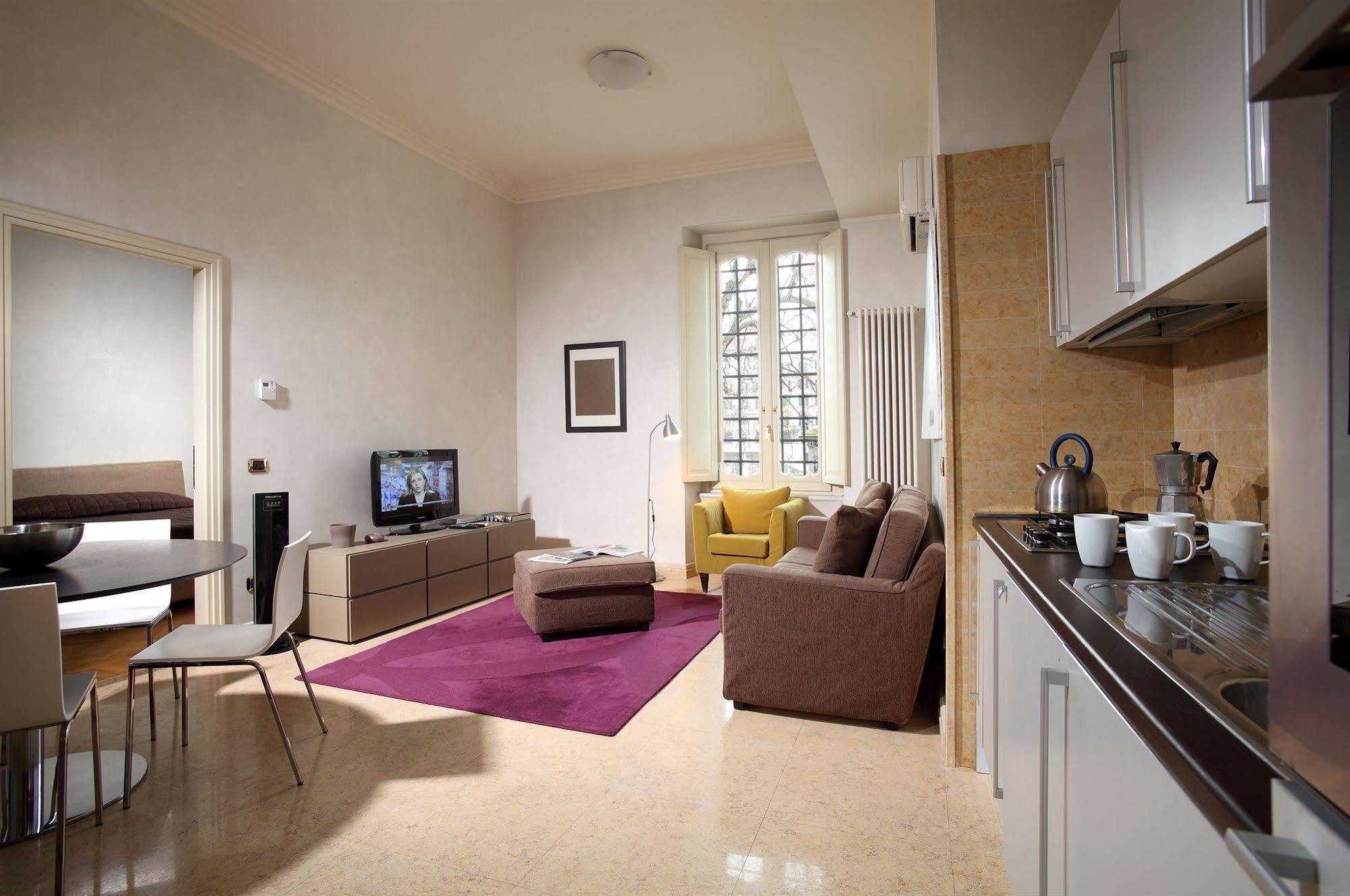 Dimora Storica Palazzo Marescalchi Belli Rome
