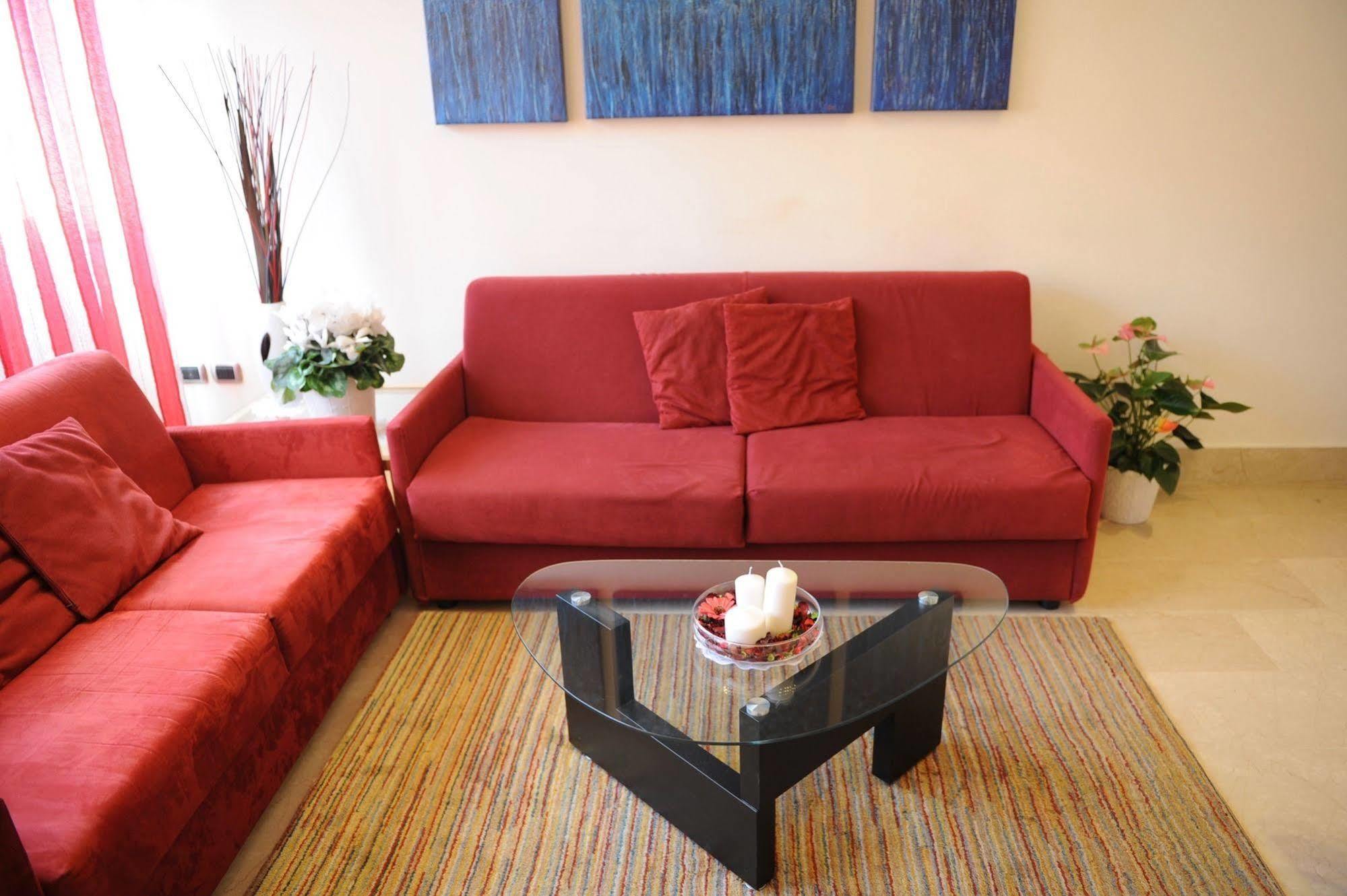 Aparthotel Lux Roma