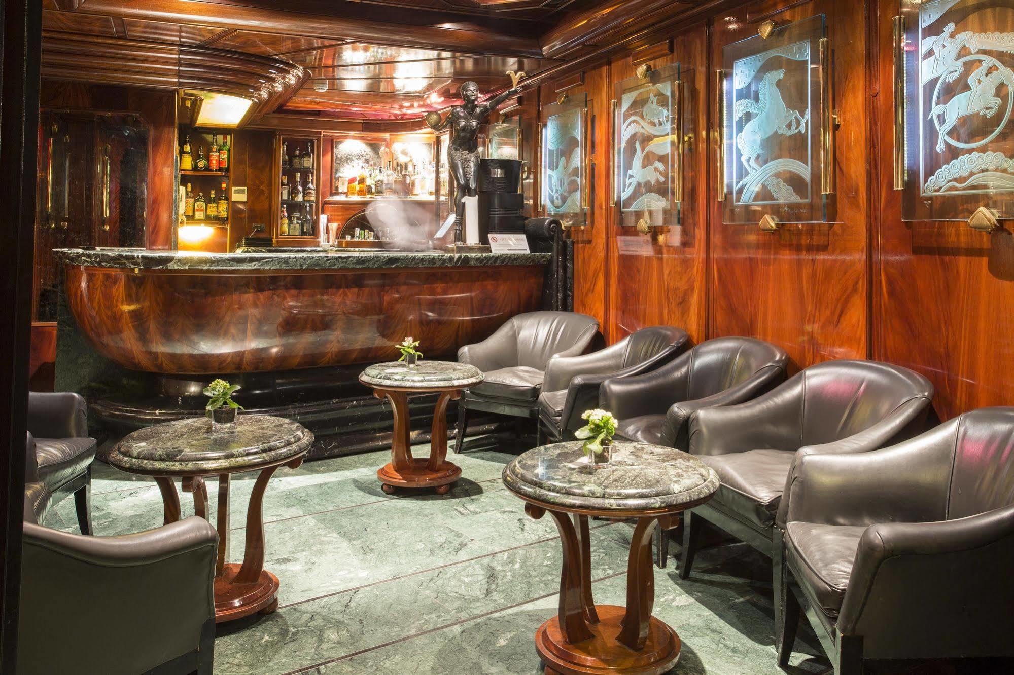 Valadier Couette-café 4*