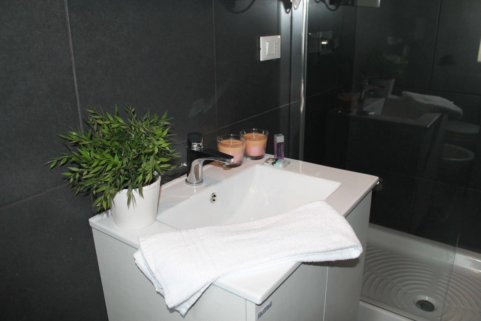 The Upper 3* Rome