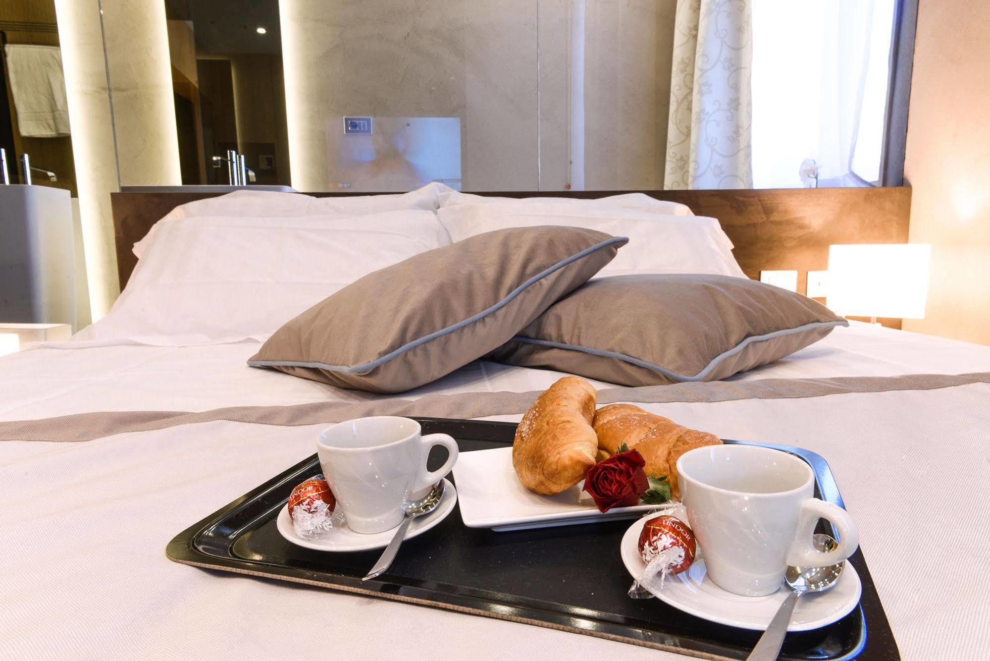 Gasthuis Sun Luxury Pantheon 3*