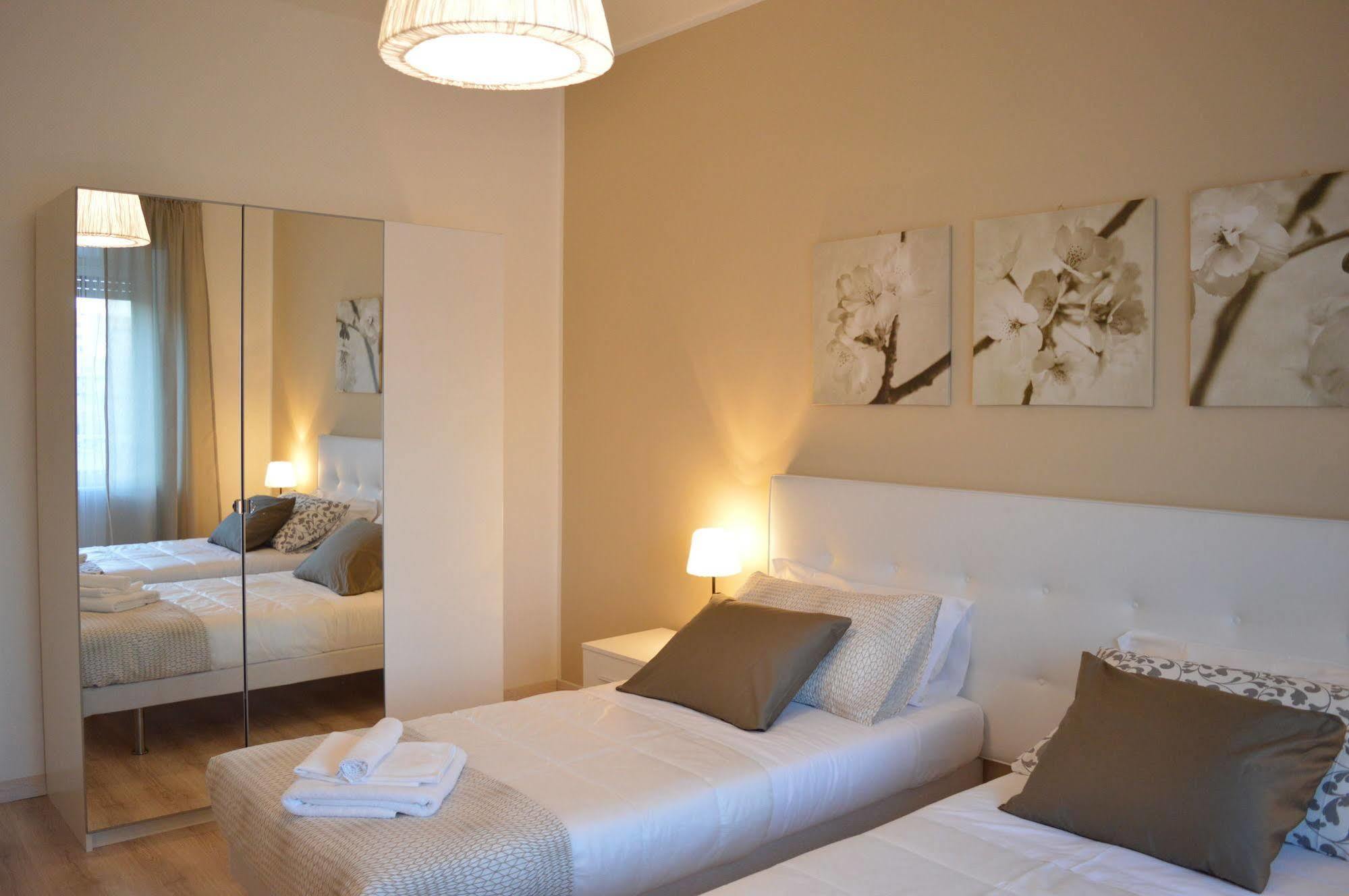 Guest house Domus Italiana 3*