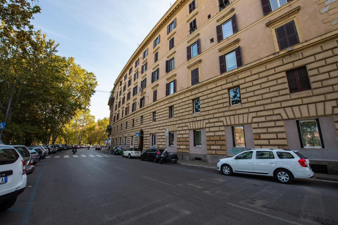 Casa de hóspedes Lungotevere Ripa 2*