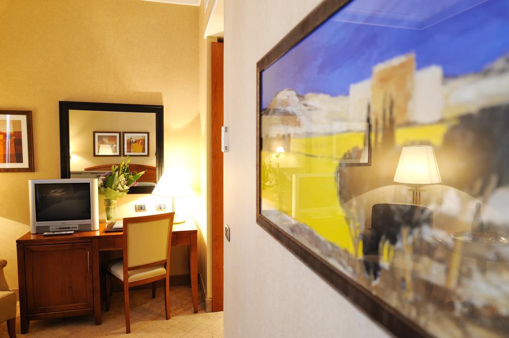 Hotel Lh Lloyd 3*