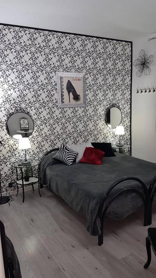 Bed & Breakfast La Finestra Di Fronte Roma