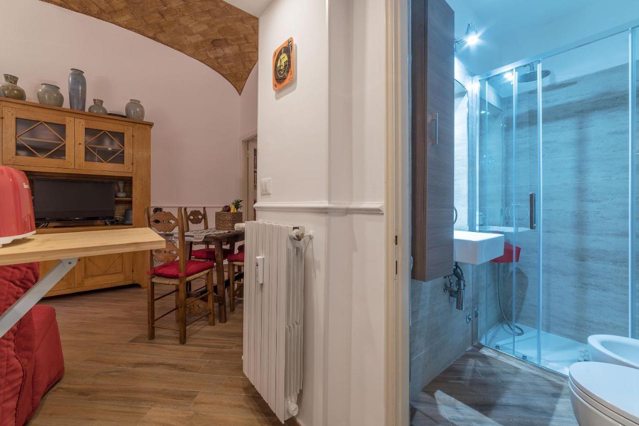 Apartment Testaccio Cozy With Terrace Rome
