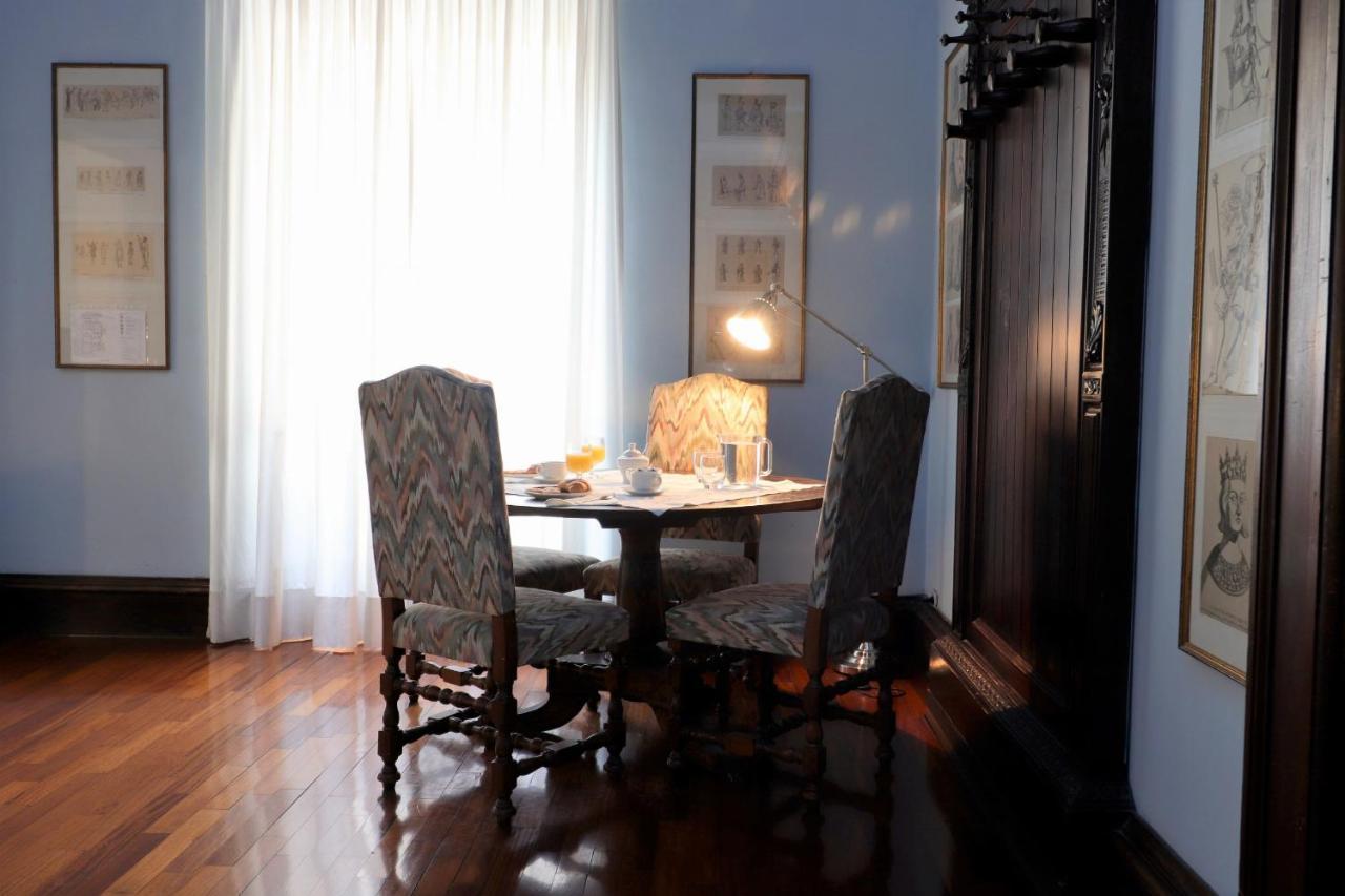 Acomodação com café da manhã  Trevi Grand Blu *
