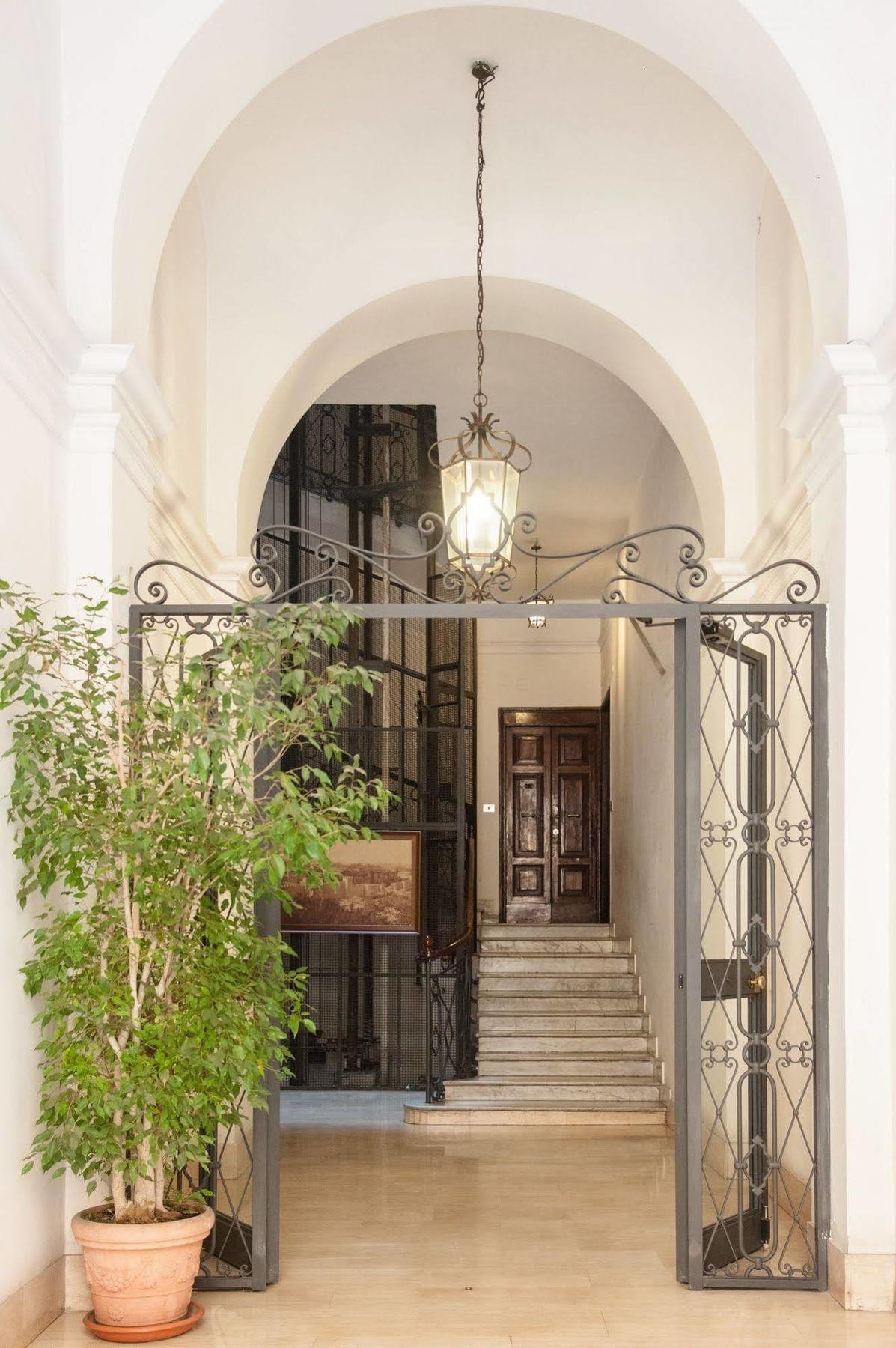 Trinity Luxury 3* Rome