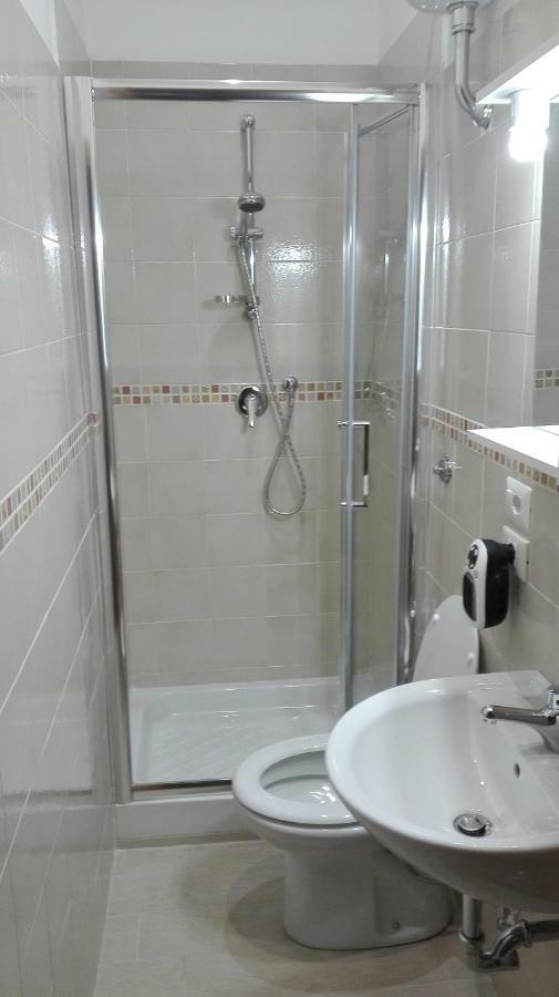 Guest house Tiziano 67 *