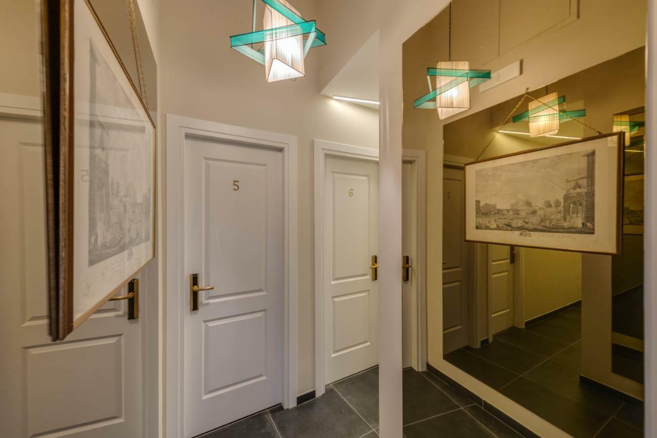 Adrianus Guest house