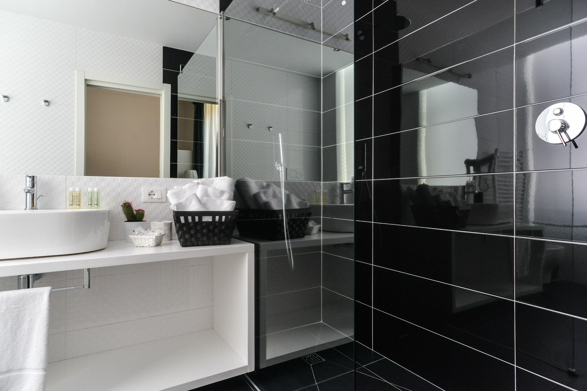 Lata Luxury