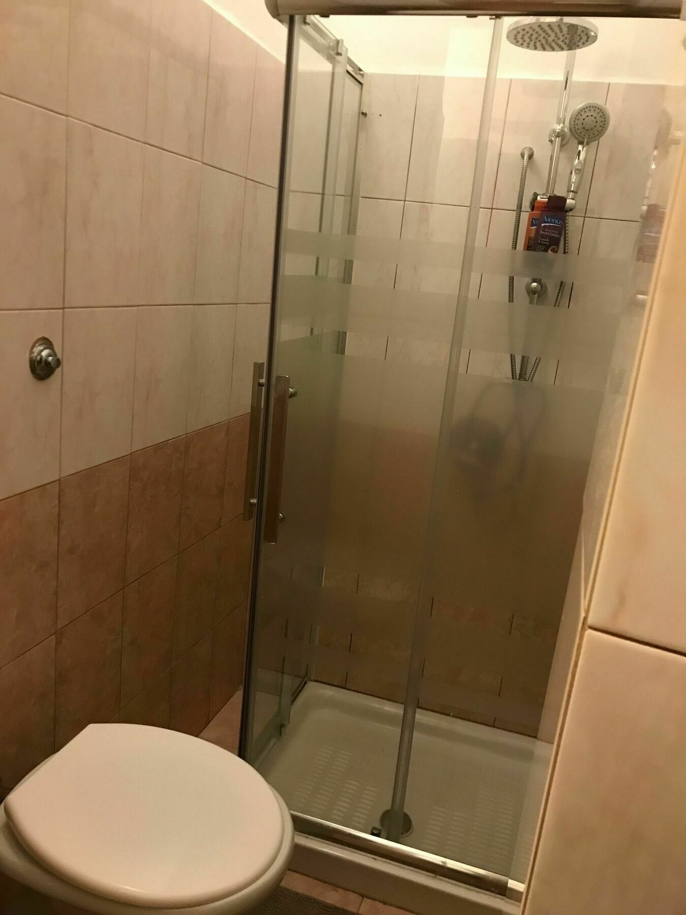 Pardis Guest house 3*