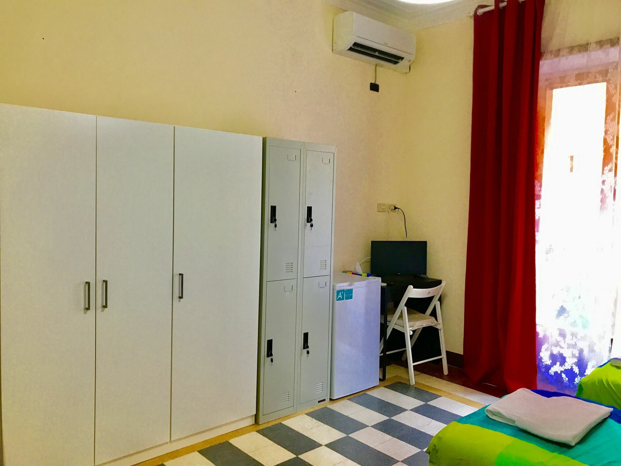 Pardis Guest house 3*