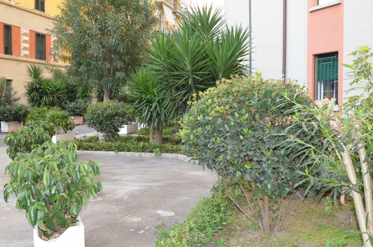 La Fontana Nel Cortile Rome