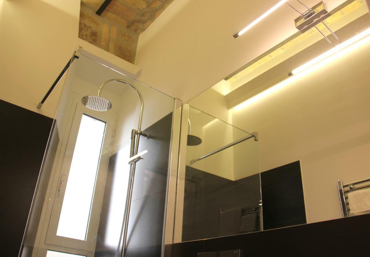 Luxury Near Colosseum 2* Rome
