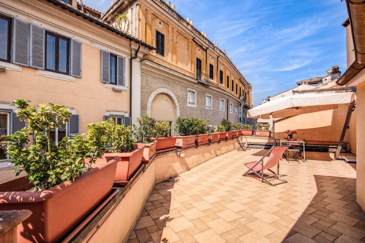 Via Del Monte Della Farina Rome