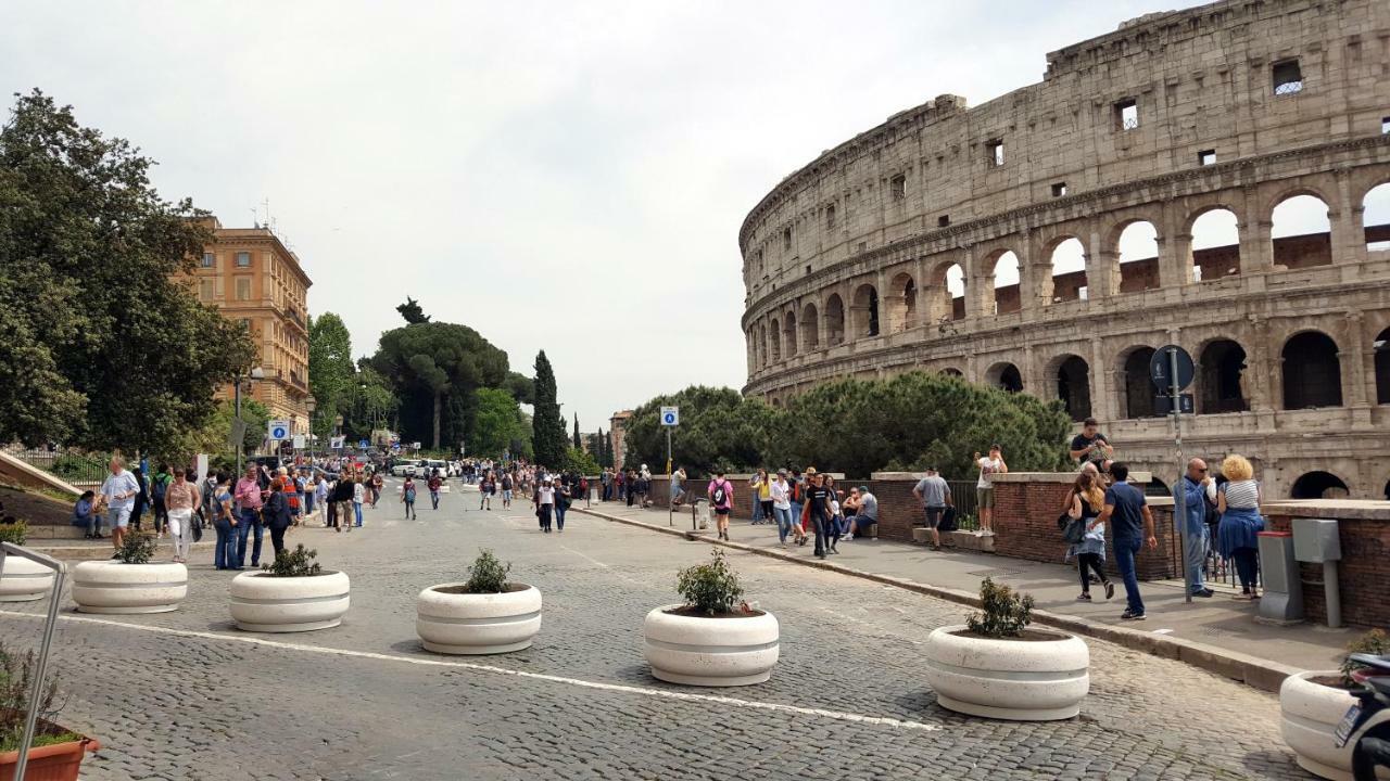 Guest Colosseo * Rome