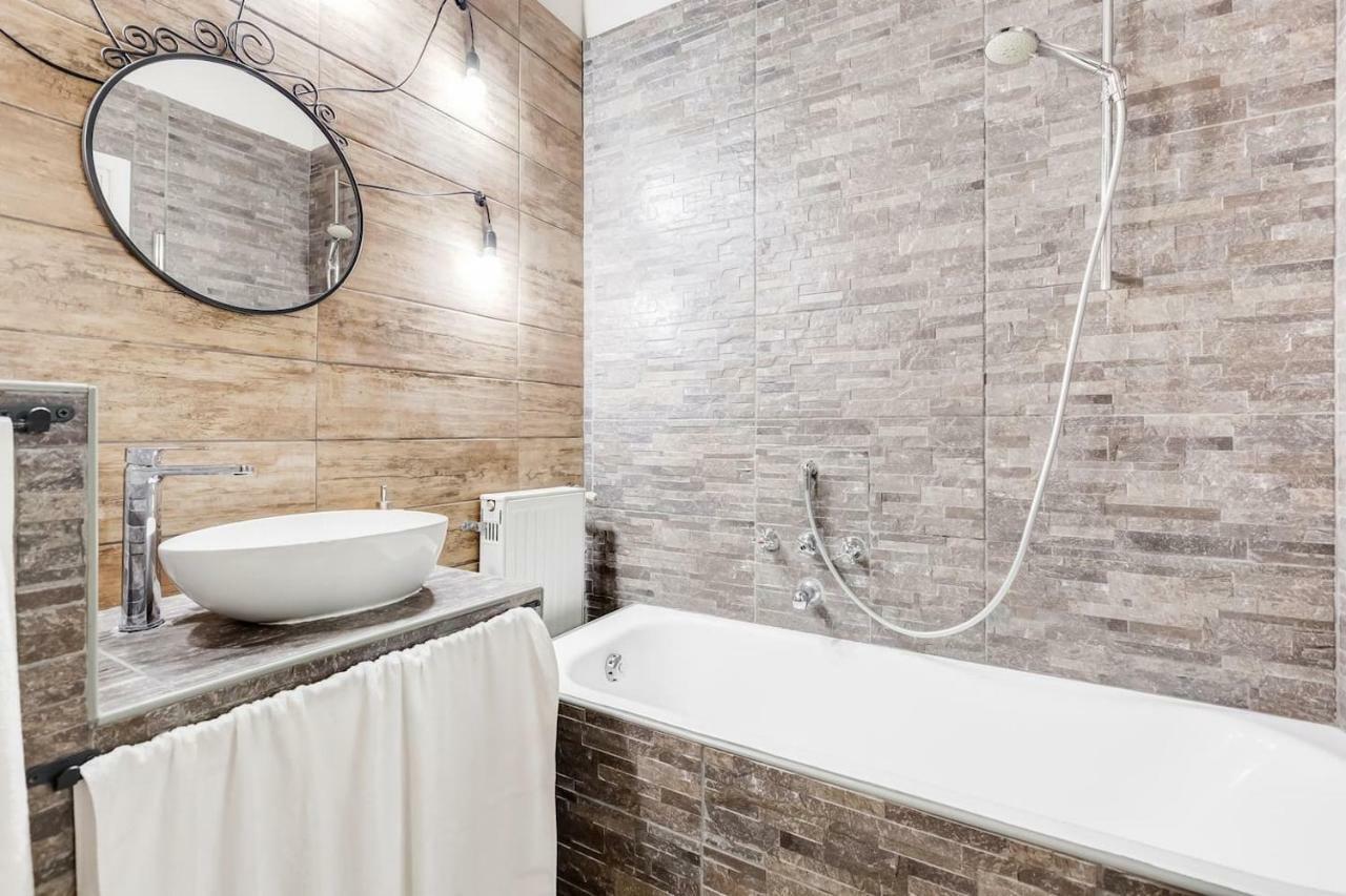 Loveromeapartments Pantheon, Navona Square Apartment Rome