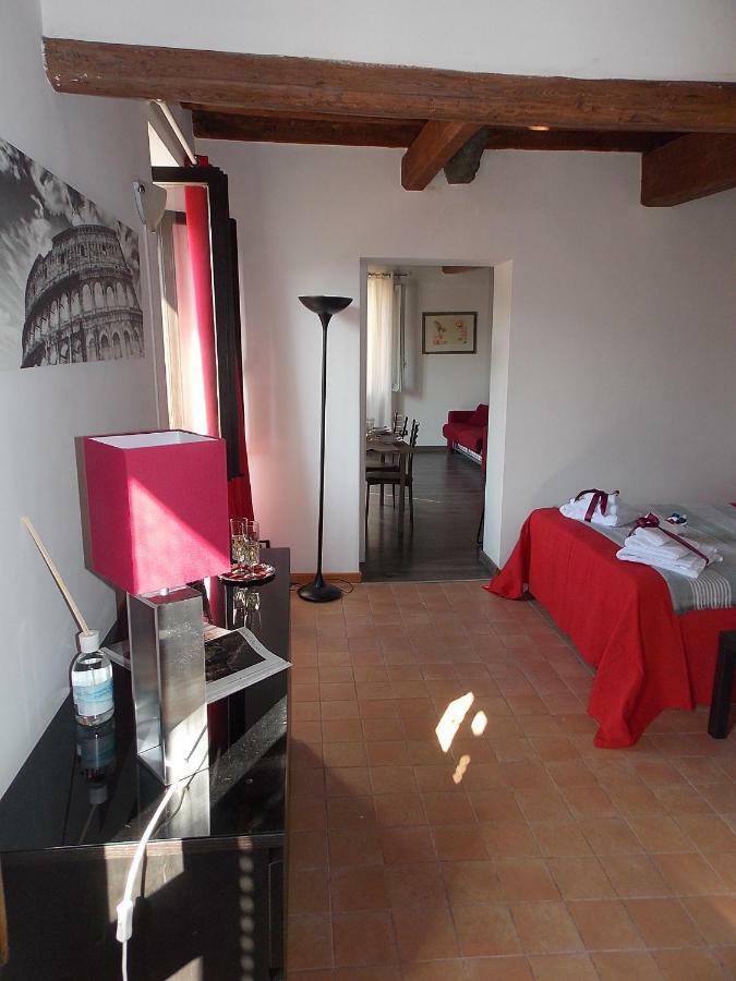 Casa Vacanze Santa Rufina Apartment *