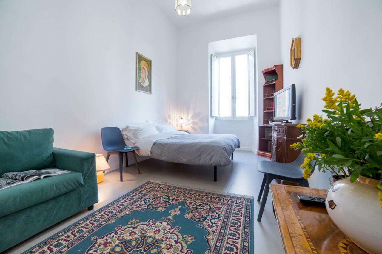 Apartment Domus Aurea 295 *