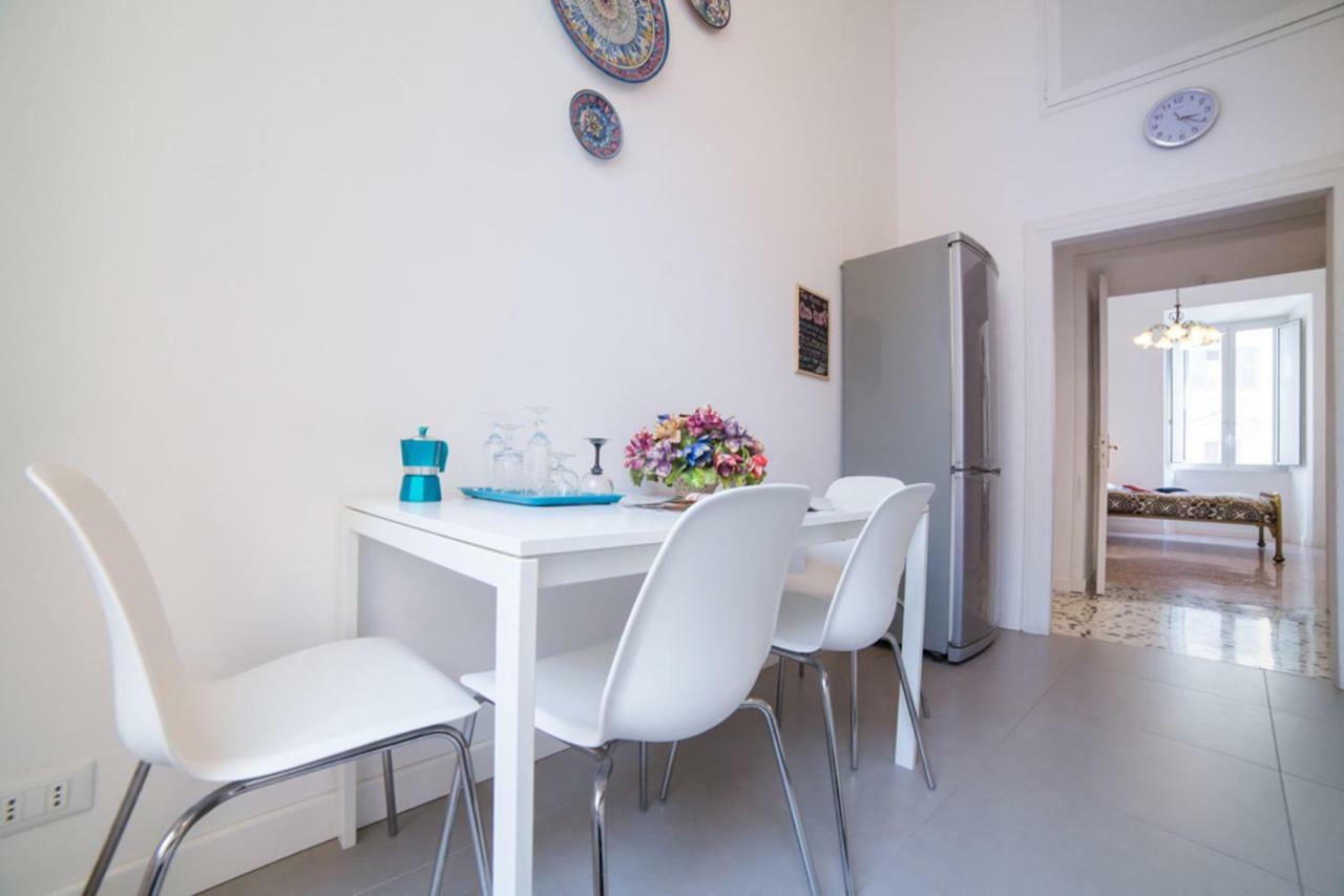 Domus Aurea 295 *