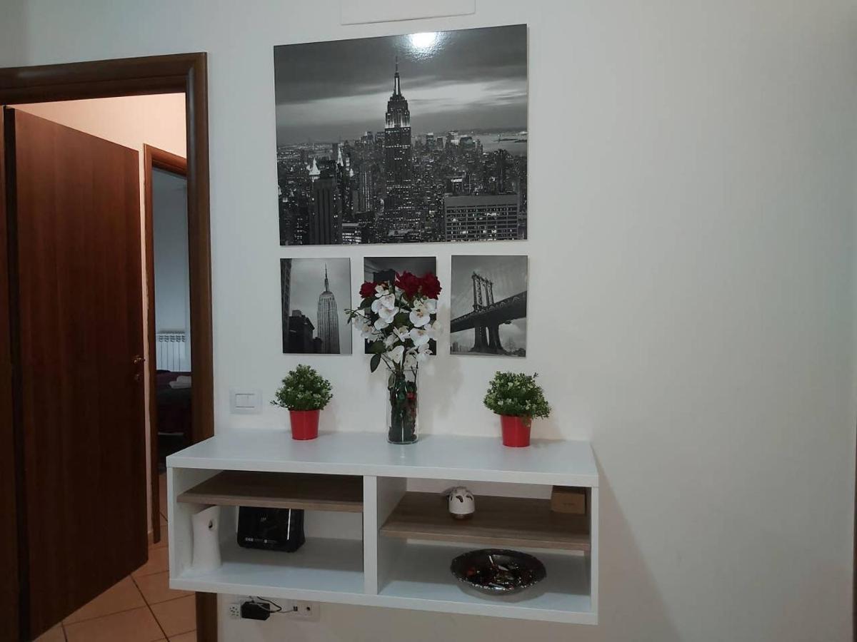 Guest house Hillary E Vale *