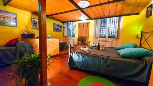 Acomodação com café da manhã  A Casa Simpatia Roma - Free Parking If You Book 4 Nights *