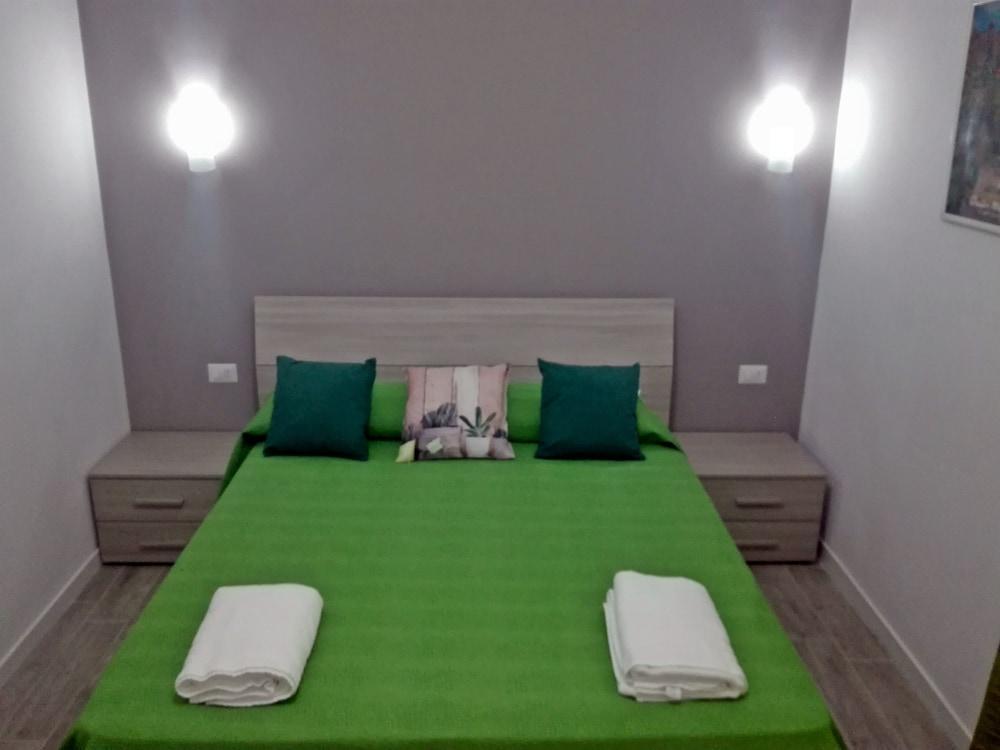 Relais Borghese 2*