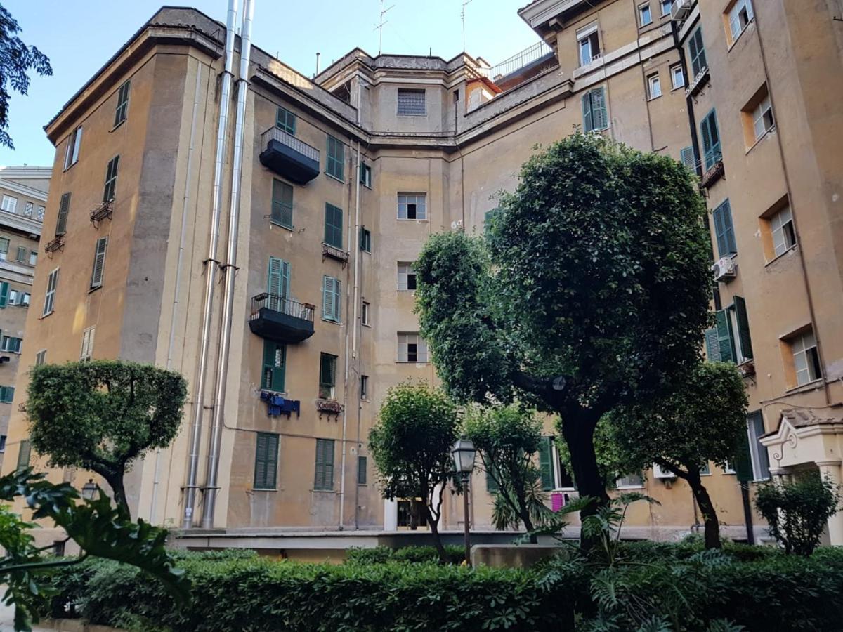Ave Cesare Rome