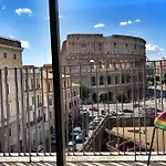 Bes Colosseo Suites