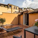 Smeraldo Townhouse
