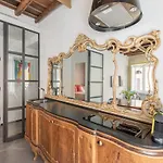 Iflat Vatican High-End Apartment