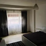 Wanderlust Home In Rome
