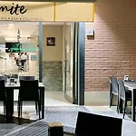A Due Passi Dal Centro