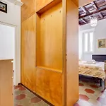 Spanish Steps Spacious Apartment