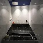 Easy Holidays - Suite Colosseo