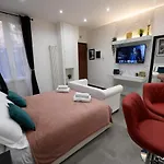 Easy Holidays - Suite Colosseo