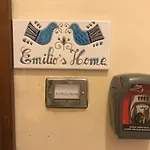 Room In Guest Room - Single Room In Cozy And Comfortable Apartment