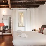 Bella Elena Apartment - Jewish Ghetto