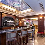 River Chateau Hotel