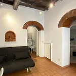 Vicolo Del Bologna Apartment