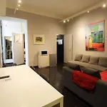 Lovely 2 Bedroom Apartment-6 Pax By Yourhost