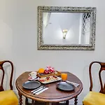 Vivilo Collection - Spanish Steps Macelli Apt With Private Terrace