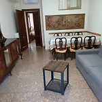 Hortis Apartment, 5 Persone, 2 Camere, Balcone, Metro C E Tram Per Il Centro