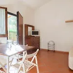 Independent House With Private Patio In Rome