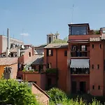 Quiet Apartment In The Heart Of Trastevere