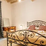 Domus Sant\'Elena With Sauna