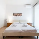 Lori House