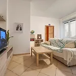 Spacious Apartment Near St Peter\'S Church