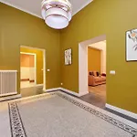 Monti Apartments - My Extra Home
